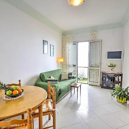 Appartement Sleeps 3 Air Con Wifi Praiano